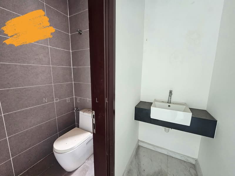 Semi-Detached House for Sale in Putra Heights (Subang Jaya) - Nobeille Chung - Bathroom - PropertyGuru.com.my