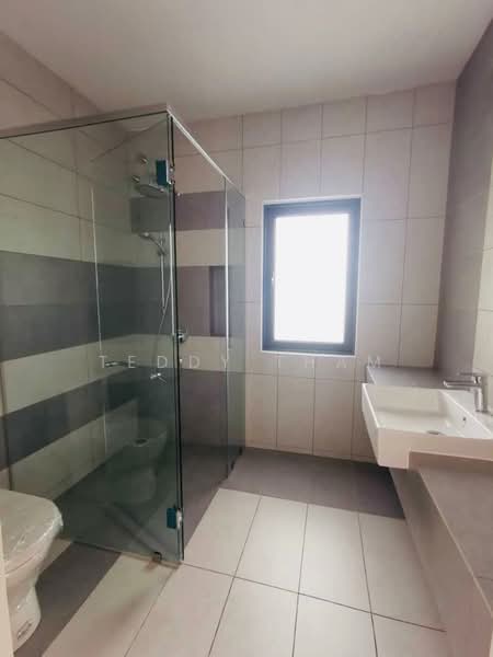 Semi-Detached House for Sale in Bandar Puteri Puchong (Puchong) - Teddy Tham - Bathroom - PropertyGuru.com.my