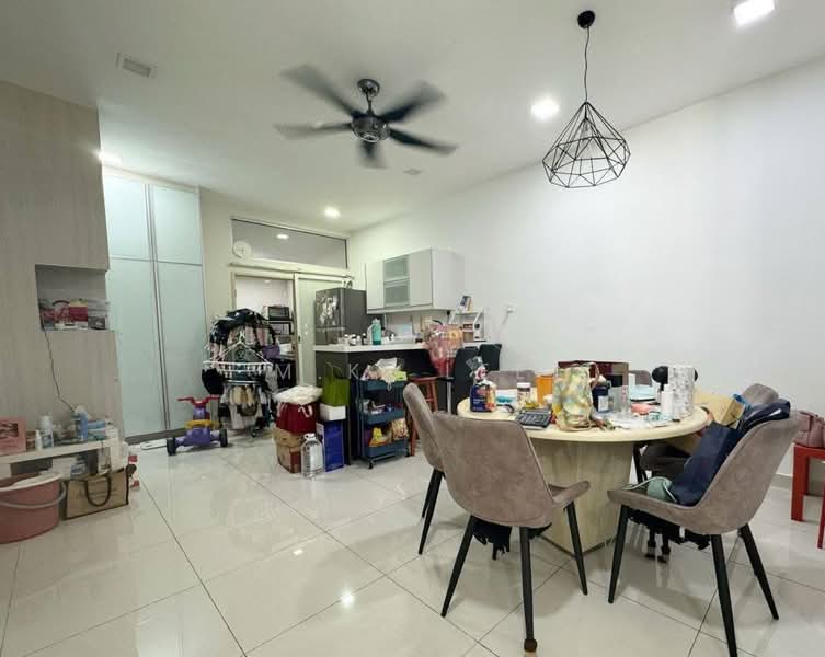 Rumah Berkembar untuk Dijual di Aman Perdana (Kapar) - M.K. Lee - Dining Room - PropertyGuru.com.my