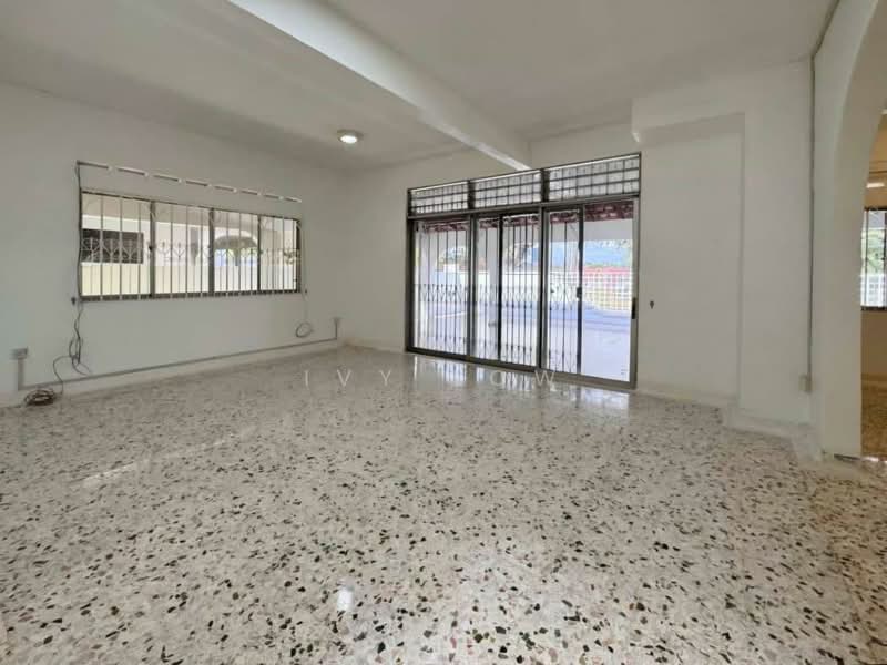 Rumah Berkembar untuk Dijual di Taman Nong Chik (Johor Bahru) - Ivy Low - Living Room - PropertyGuru.com.my