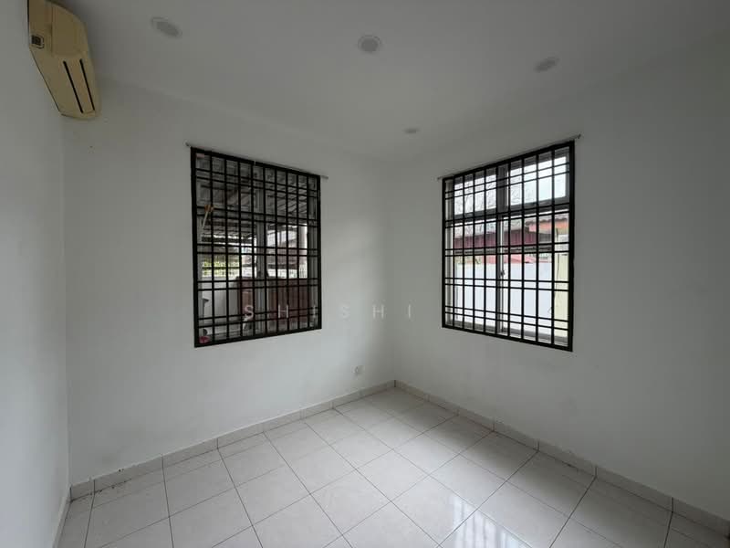 Rumah Teres 2 Tingkat untuk Dijual di Taman Scientex Senai (Senai) - Shishi . - PropertyGuru.com.my