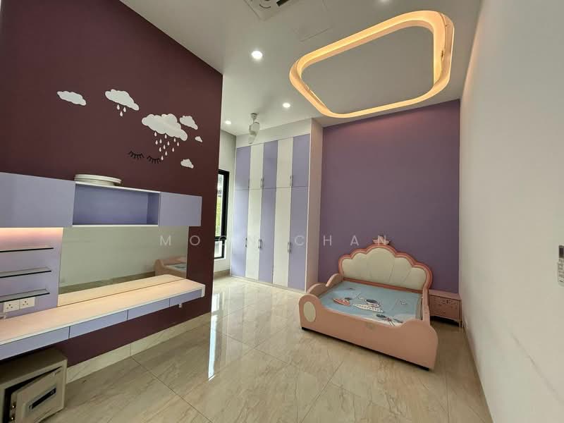 Bungalow for Sale in Country Heights Damansara (Kuala Lumpur) - Moon Chan - Bedroom - PropertyGuru.com.my