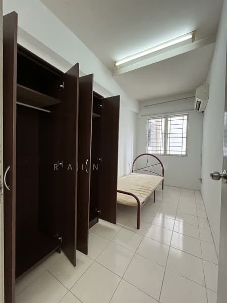 Condominium for Sale at Puncak Banyan - Rain Leow - Bedroom - PropertyGuru.com.my