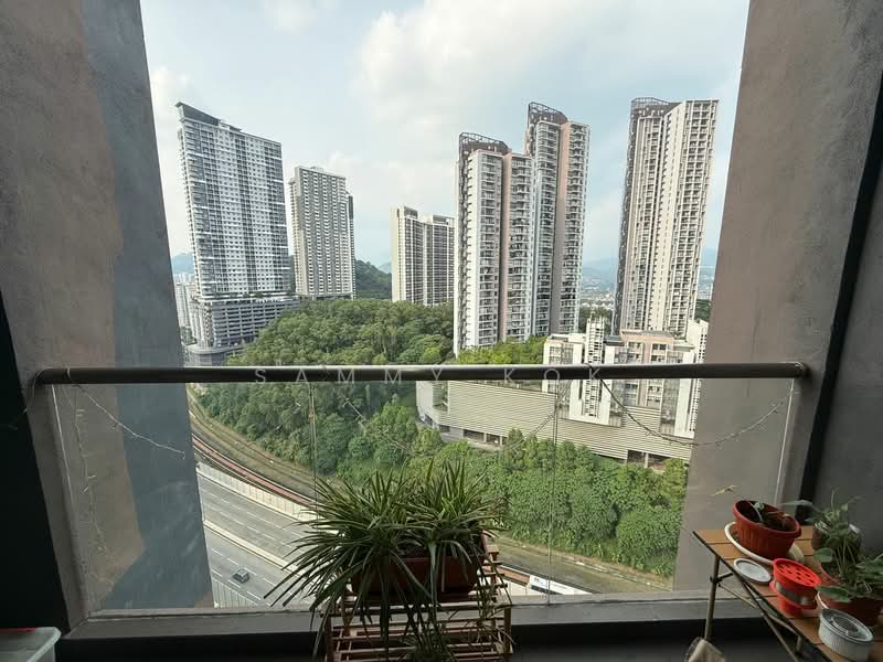 Kondominium untuk Dijual di Infiniti 3 Residences - Sammy Kok - Balcony - PropertyGuru.com.my