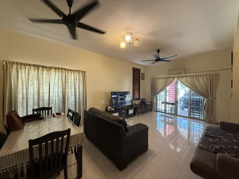 2-storey Terraced House for Sale in Taman Nusa Idaman (Iskandar Puteri (Nusajaya)) - Ricky Woo - Living Room - PropertyGuru.com.my