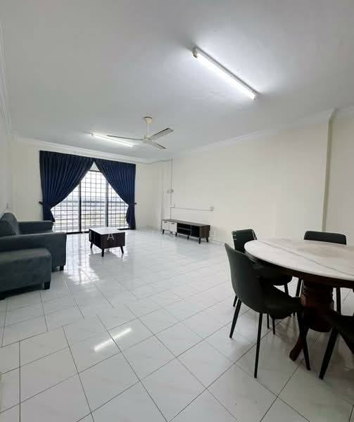 Apartment for Rent at Seri Mutiara Apartment - Mavis Hew - Living Room - PropertyGuru.com.my