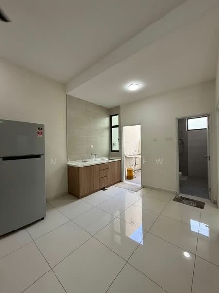 Rumah Teres 2 Tingkat untuk Disewa di Taman Sutera Utama (Skudai) - Mavis Hew - Kitchen - PropertyGuru.com.my