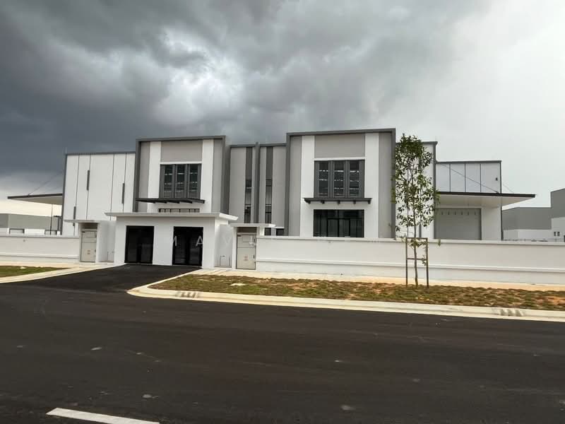 Semi-D Factory for Rent in Eco Business Park 1 (Johor Bahru) - Mavis Hew - Exterior - PropertyGuru.com.my