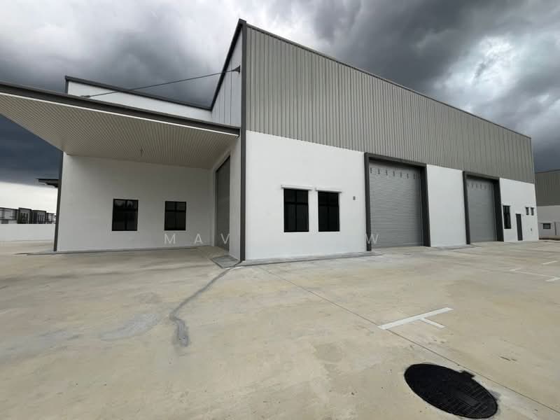 Semi-D Factory for Rent in Eco Business Park 1 (Johor Bahru) - Mavis Hew - Exterior - PropertyGuru.com.my