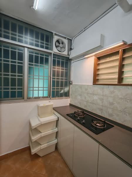 Pangsapuri untuk Disewa di Permas Ville Apartment - Mavis Hew - Kitchen - PropertyGuru.com.my