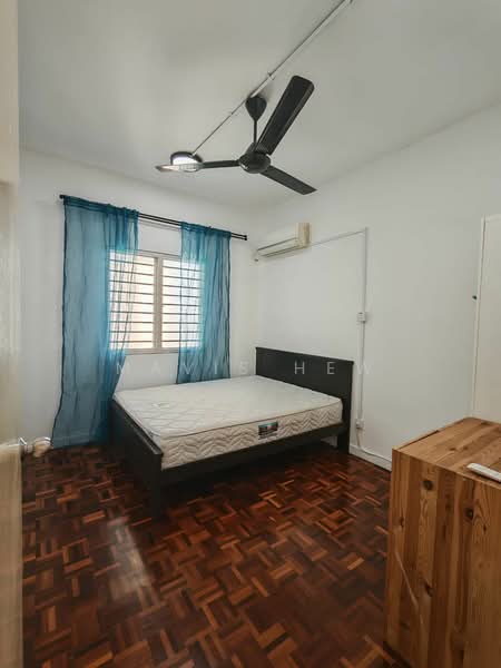 Pangsapuri untuk Disewa di Permas Ville Apartment - Mavis Hew - Bedroom - PropertyGuru.com.my