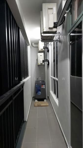 Servis Apartment untuk Disewa di TRELLIS RESIDENCES - Mavis Hew - Corridor - PropertyGuru.com.my