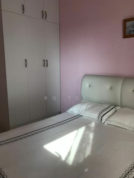 Condominium for Rent at Ujana Executive Apartment - RQ Tee - Bedroom - PropertyGuru.com.my