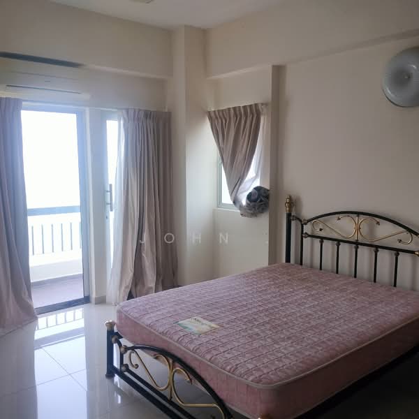 Condominium for Rent at The Reef Condominium - John . - PropertyGuru.com.my
