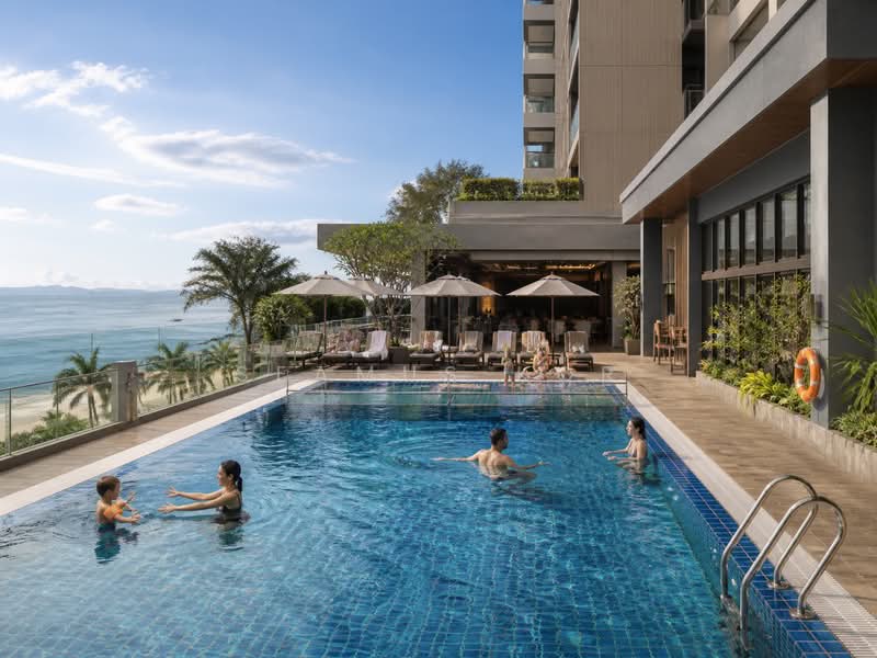 Hotel / Resort for Sale in Tanjung Tokong (Penang) - Seamus Kor - Pool - PropertyGuru.com.my