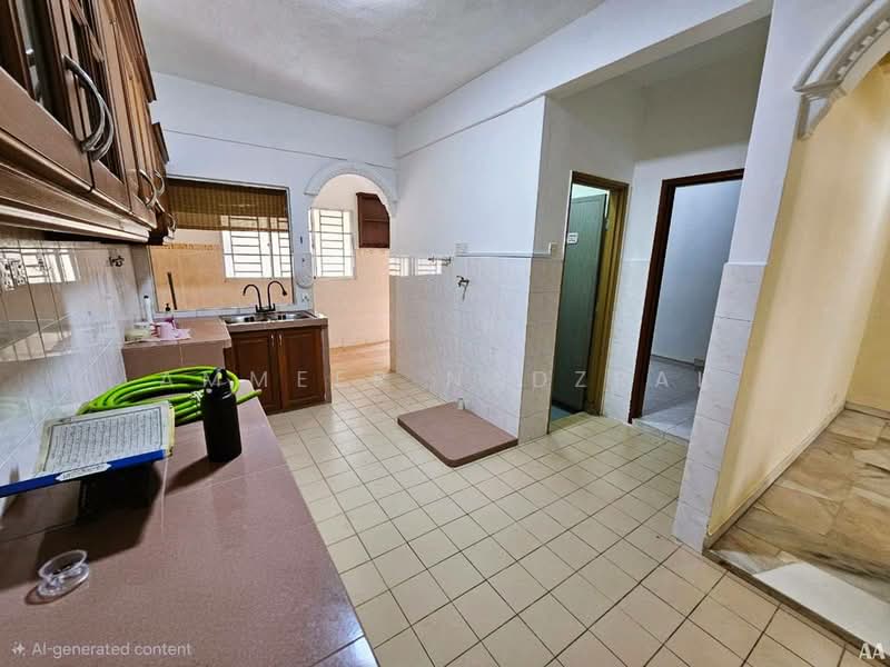2-storey Terraced House for Sale in Berjaya Park (Shah Alam) - Ammeer Nadzrai - Kitchen - PropertyGuru.com.my