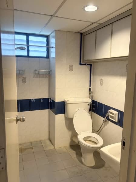 Kondominium untuk Disewa di Sunny Ville Condominium - Weng Sern - Bathroom - PropertyGuru.com.my