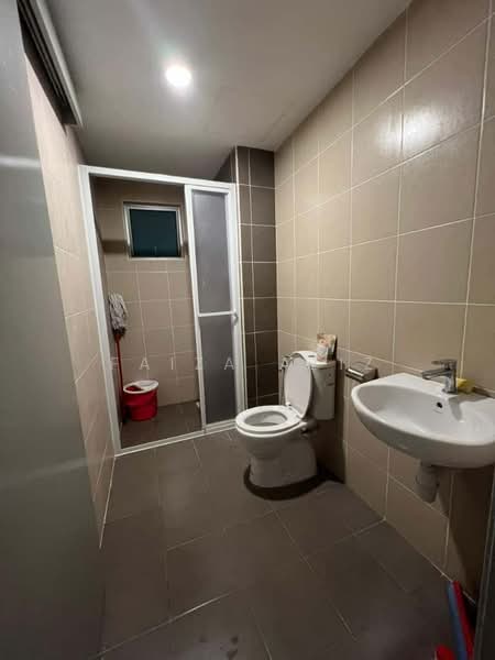 Service Residence for Sale at Serviced Residence @ Razak City Residences (RC Residences) - Faiza Aziz - Bathroom - PropertyGuru.com.my