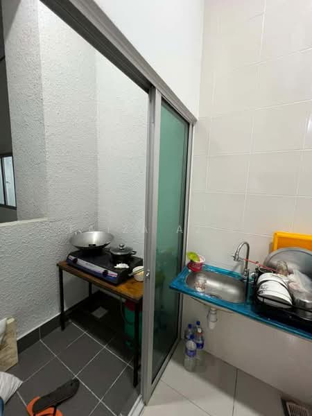 Service Residence for Sale at Serviced Residence @ Razak City Residences (RC Residences) - Faiza Aziz - Kitchen - PropertyGuru.com.my
