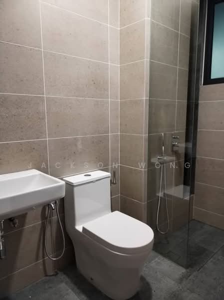 Kondominium untuk Disewa di The Valley Residences @ SkySierra - Jackson Wong - Bathroom - PropertyGuru.com.my