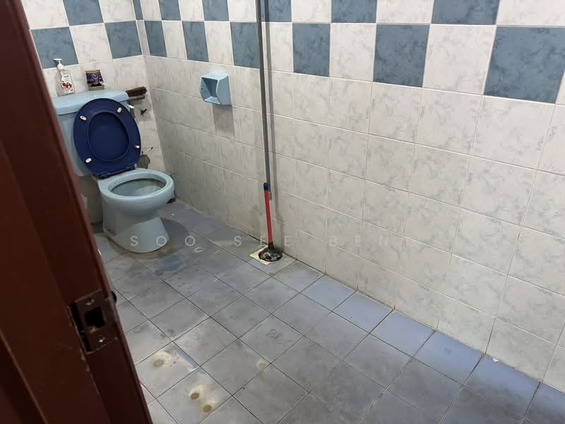 Pejabat untuk Disewa di Mutiara Damansara (Petaling Jaya) - Soo See Beng - Bathroom - PropertyGuru.com.my