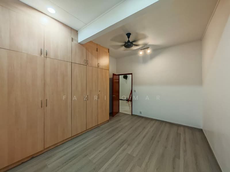 Terraced House for Sale in Bukit Jelutong (Shah Alam) - Fazri Omar - PropertyGuru.com.my