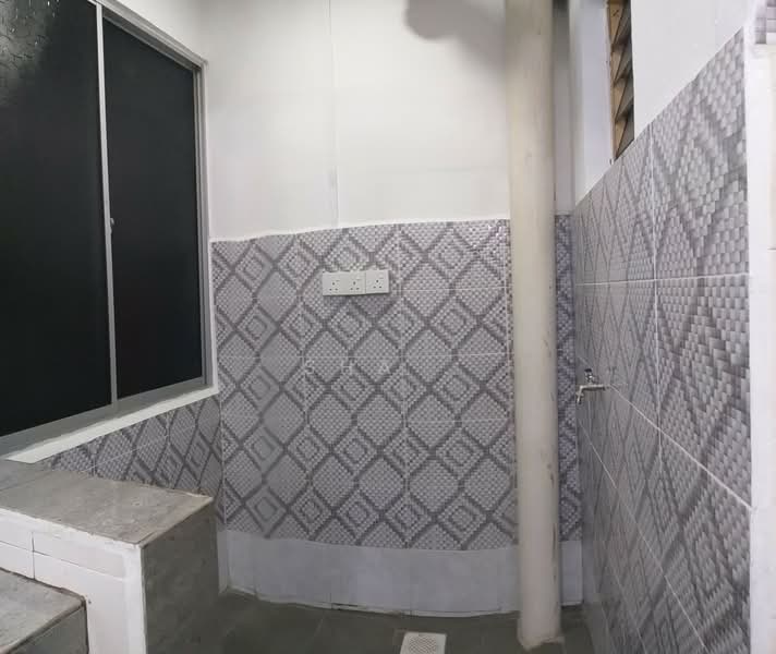 Pangsapuri untuk Disewa di Impian Apartment - Sha . - Bathroom - PropertyGuru.com.my