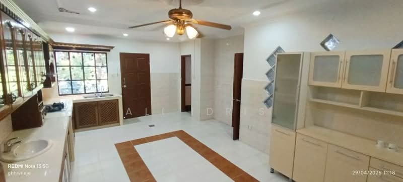 Rumah Teres 2 Tingkat untuk Dijual di Taman Dagang (Ampang) - Ali Idris - Kitchen - PropertyGuru.com.my