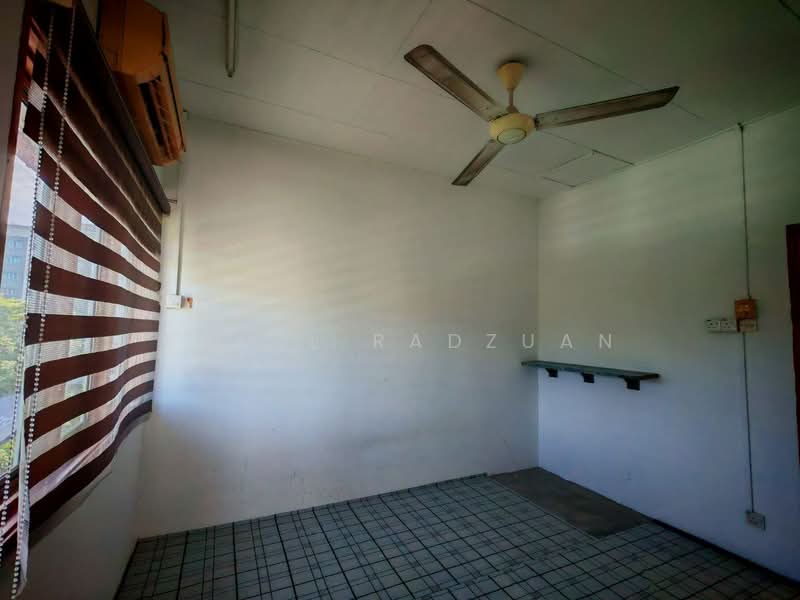 Flat for Rent at Taman Bukit Mewah - Kamil Radzuan - Interior - PropertyGuru.com.my
