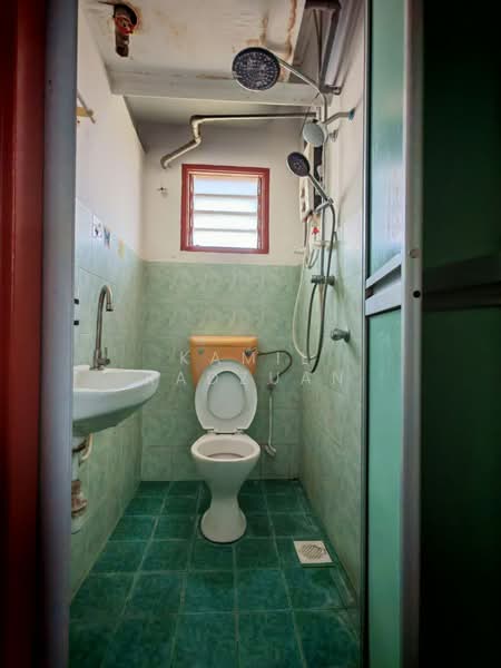 Flat for Rent at Taman Bukit Mewah - Kamil Radzuan - Bathroom - PropertyGuru.com.my