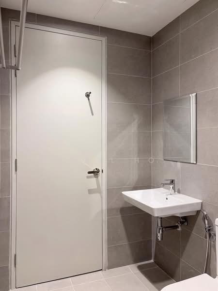 Servis Apartment untuk Disewa di Sunway Belfield - Pearl Ho - Bathroom - PropertyGuru.com.my