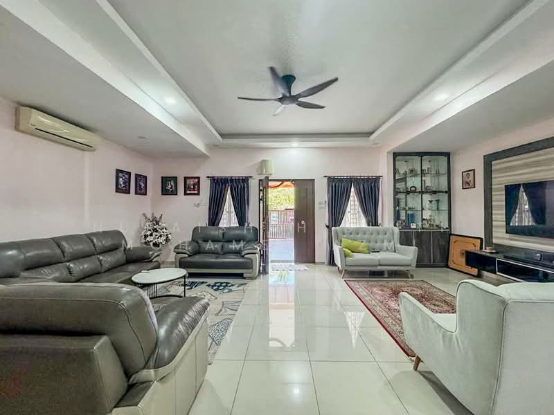 2-storey Terraced House for Sale in Seksyen 33 (Shah Alam) - Nuraishah Binti Mohamed Azmi - PropertyGuru.com.my