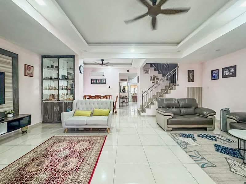 2-storey Terraced House for Sale in Seksyen 33 (Shah Alam) - Nuraishah Binti Mohamed Azmi - PropertyGuru.com.my