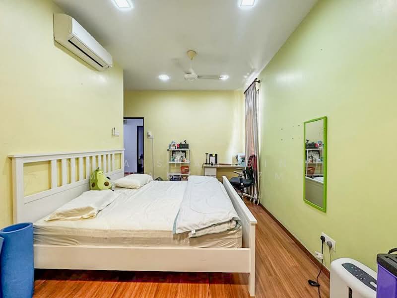 2-storey Terraced House for Sale in Seksyen 33 (Shah Alam) - Nuraishah Binti Mohamed Azmi - PropertyGuru.com.my