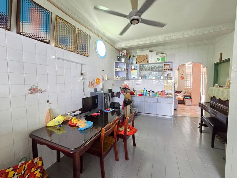 Rumah Teres 2 Tingkat untuk Dijual di SS 23, Taman Sea (Petaling Jaya) - Kiing TW - Kitchen - PropertyGuru.com.my