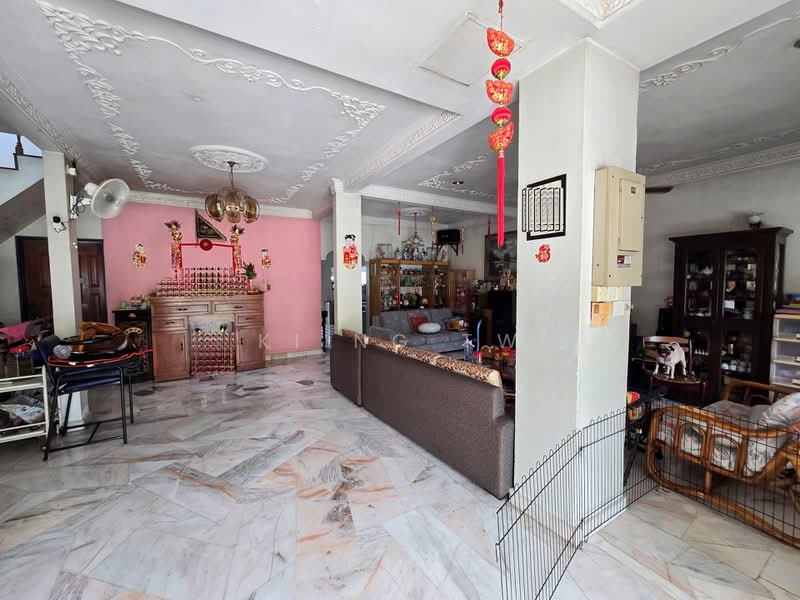 Rumah Teres 2 Tingkat untuk Dijual di SS 23, Taman Sea (Petaling Jaya) - Kiing TW - Living Room - PropertyGuru.com.my