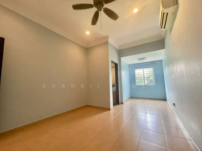 For Sale - Tiara Putra
