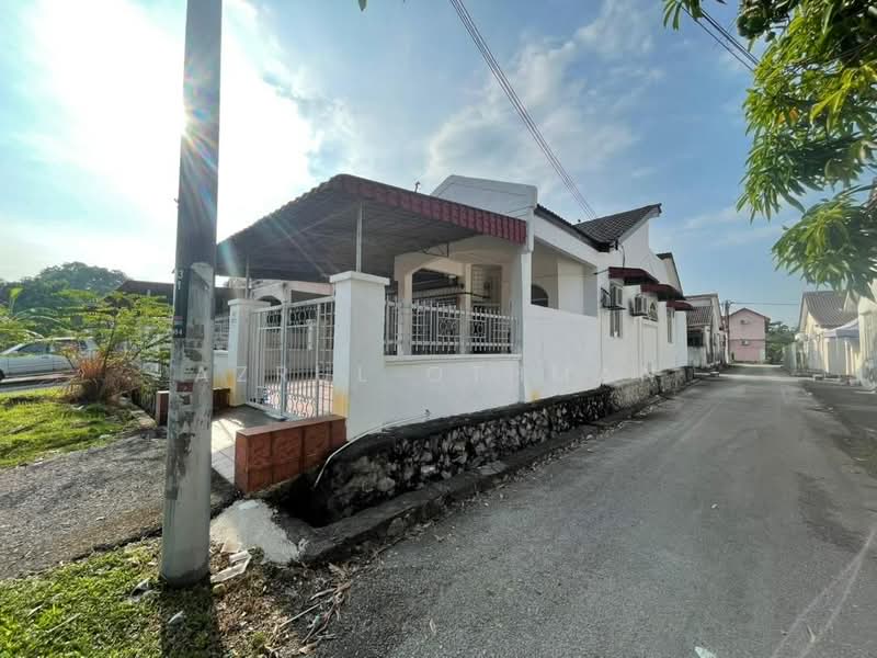 Rumah Teres 1 Tingkat untuk Dijual di Taman Desa Cempaka (Nilai) - Azrul Othman - Exterior - PropertyGuru.com.my