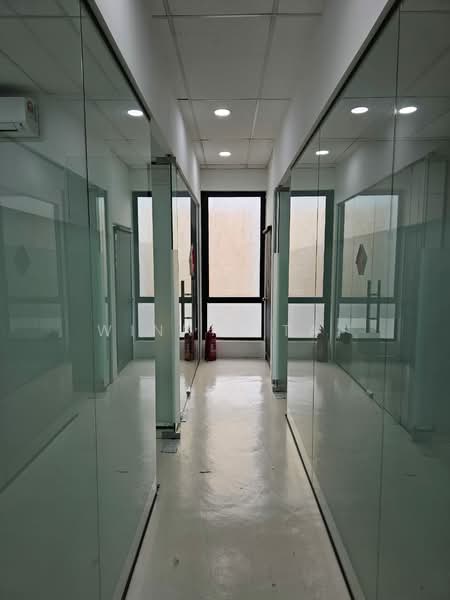 Shop / Office for Rent in Alam Damai (Cheras) - Winnie Tai - Corridor - PropertyGuru.com.my
