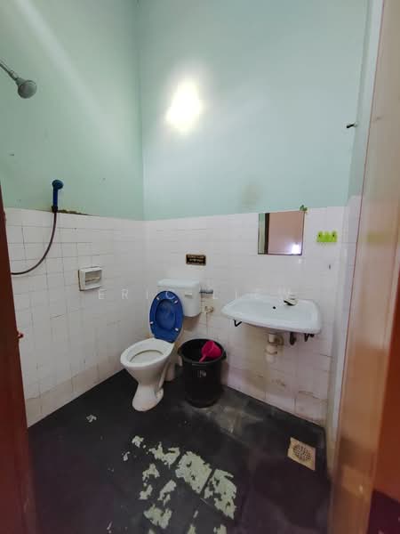 2-storey Terraced House for Sale in Pandan Perdana (Ampang) - Eric Liew - Bathroom - PropertyGuru.com.my