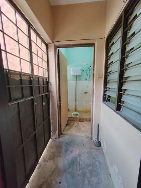 2-storey Terraced House for Sale in Pandan Perdana (Ampang) - Eric Liew - Bathroom - PropertyGuru.com.my