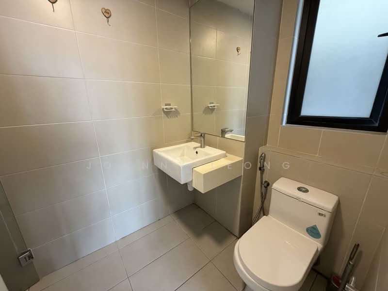 Servis Apartment untuk Disewa di Kanvas SOHO - Johnny Leong - Bathroom - PropertyGuru.com.my