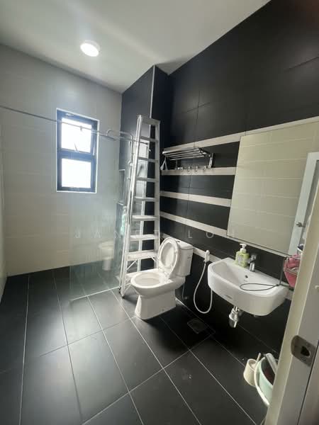Rumah Berkembar untuk Dijual di Taman Sri Intan (Johor Bahru) - Janet Loh - PropertyGuru.com.my