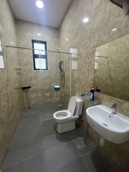 Rumah Berkembar untuk Dijual di Taman Sri Intan (Johor Bahru) - Janet Loh - PropertyGuru.com.my