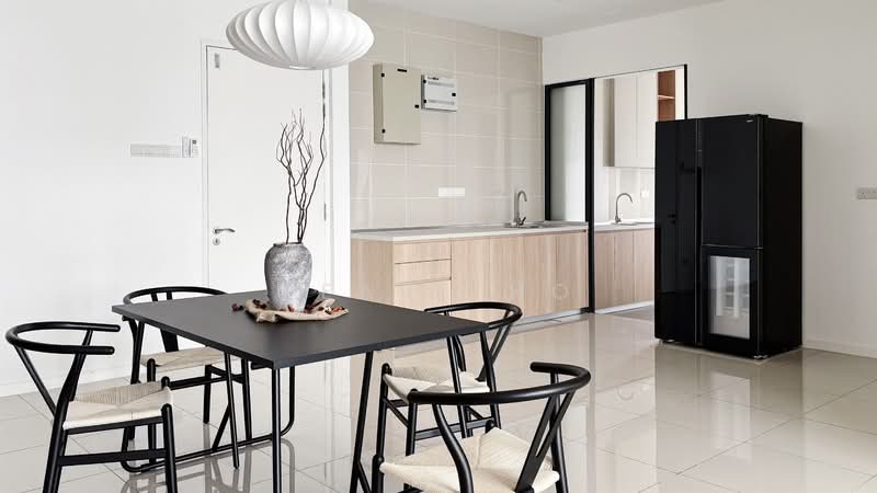 Kondominium untuk Disewa di Waltz Residences - Pearl Ho - Dining Room - PropertyGuru.com.my