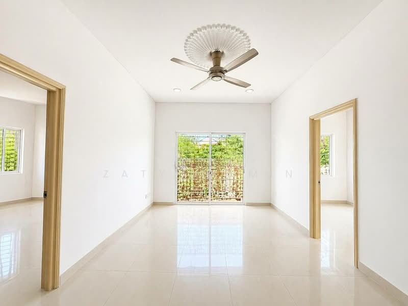 Semi-Detached House for Sale in Seri Aman Heights (Sungai Buloh) - Zaty Jasmin - Interior - PropertyGuru.com.my