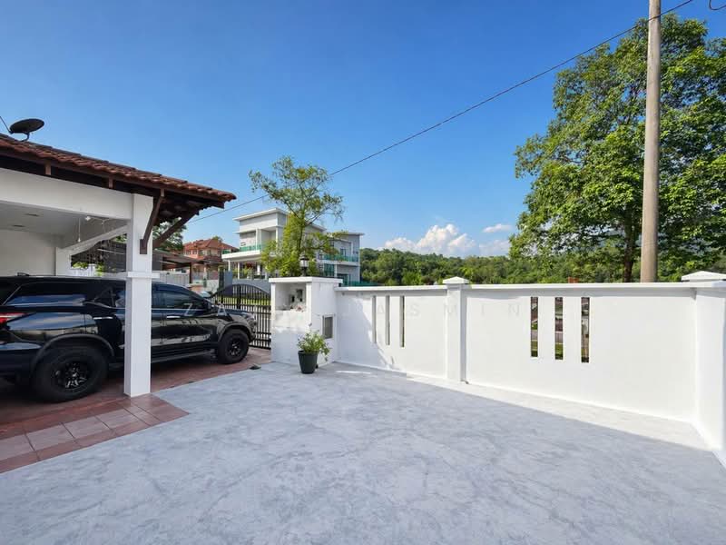 Semi-Detached House for Sale in Seri Aman Heights (Sungai Buloh) - Zaty Jasmin - Exterior - PropertyGuru.com.my