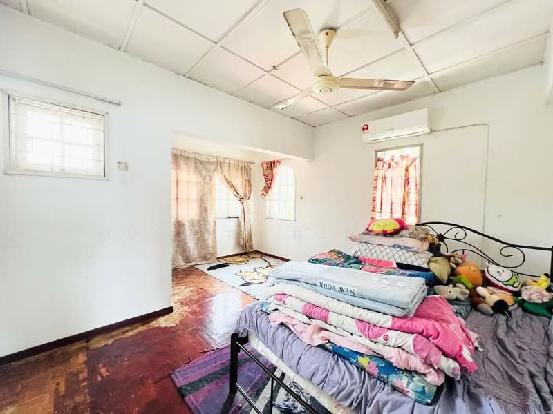 2-storey Terraced House for Sale in Seksyen 27 (Shah Alam) - Muhairi Rahman - Bedroom - PropertyGuru.com.my