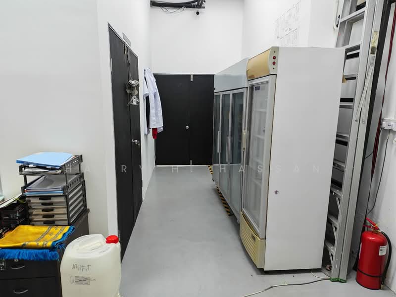 Terrace Factory for Rent in Usj 1 (Subang Jaya) - Harry H. Hassan - Corridor - PropertyGuru.com.my
