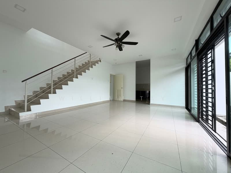 Cluster House for Sale in Taman Adda Heights (Tebrau) - William Tay - Living Room - PropertyGuru.com.my